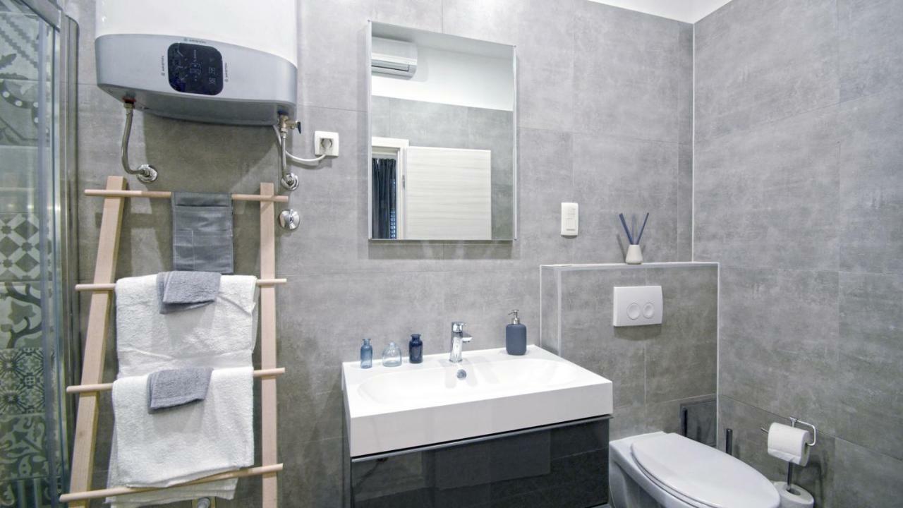 Frank-Kiss Apartments Rijeka Buitenkant foto