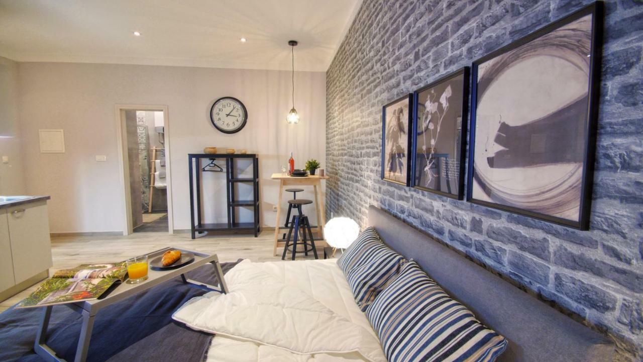 Frank-Kiss Apartments Rijeka Buitenkant foto